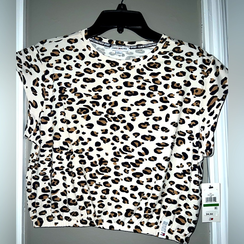 Tommy Hilfiger Sport - Crop Top - cheetah/ leopard print- NWT!! Size Large